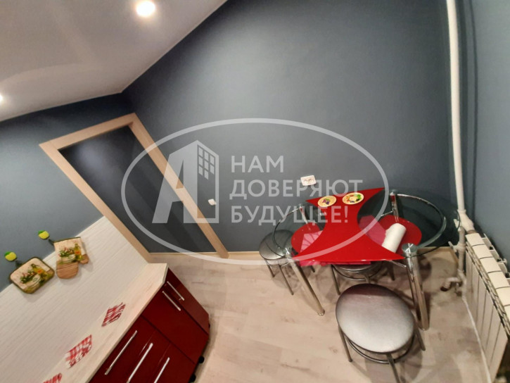 2-комн квартира улица Циолковского, 4