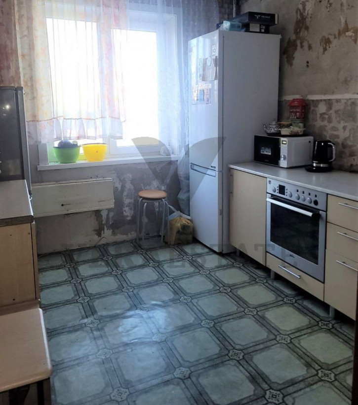 3-комн квартира ул. Тамбовская,43