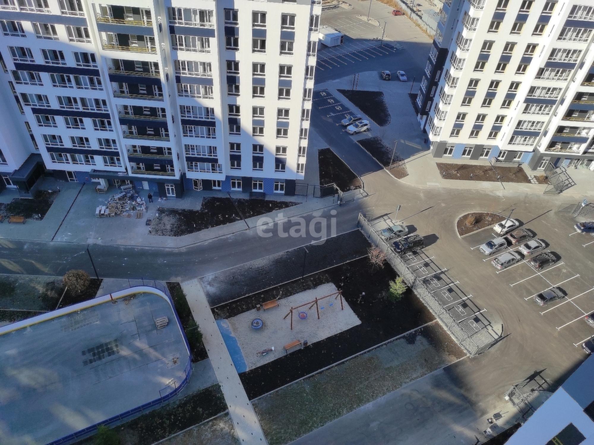 Купить студию за 3 400 000 рублей на Сергея Джанбровского, 5