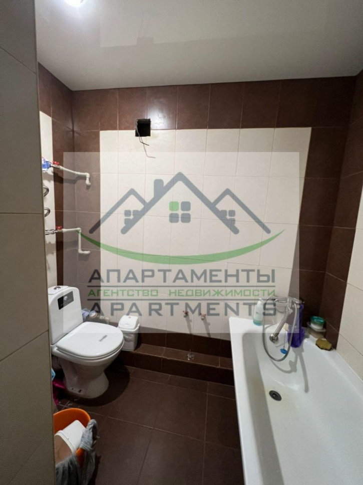2-комн квартира Долина Роз ул