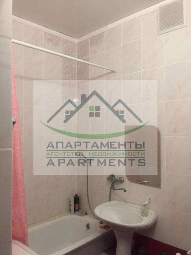 1-комн квартира Шести комунаров , 97