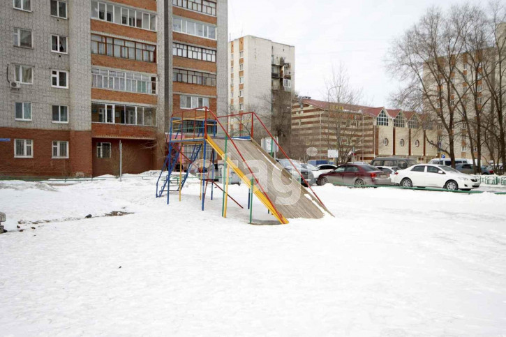 2-комн квартира Широтная, 109