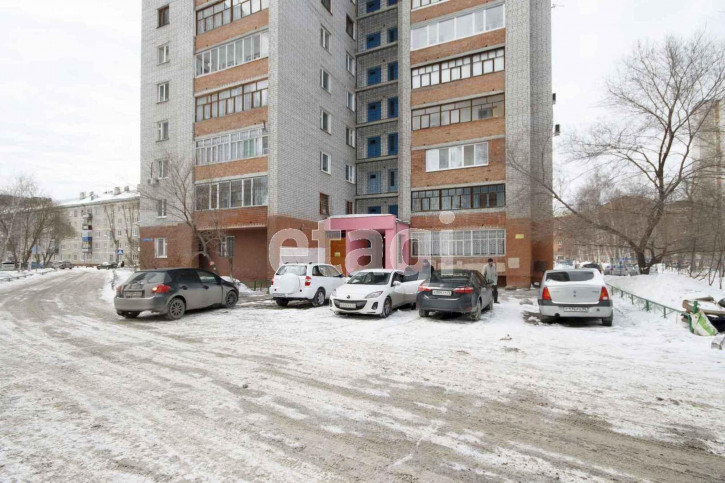 2-комн квартира Широтная, 109