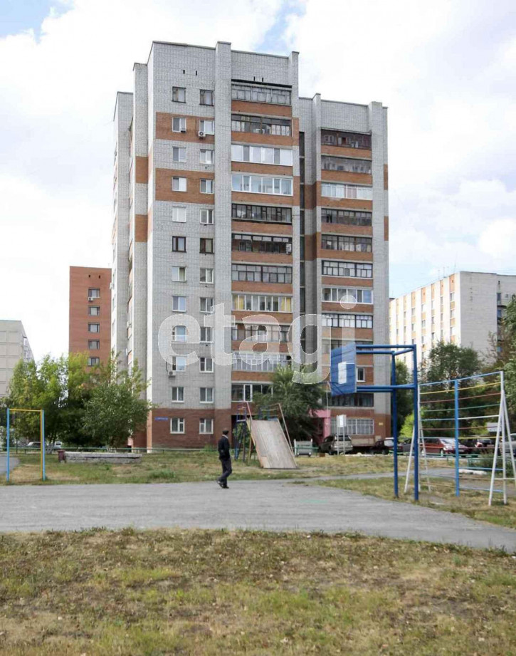 2-комн квартира Широтная, 109