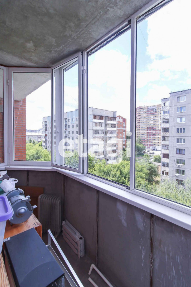 3-комн квартира Демьяна Бедного, 104/1