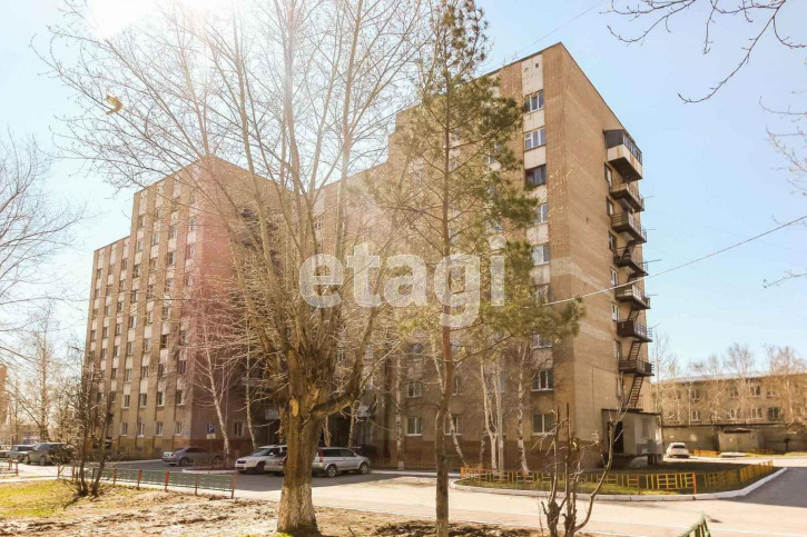 Комната Республики, 220