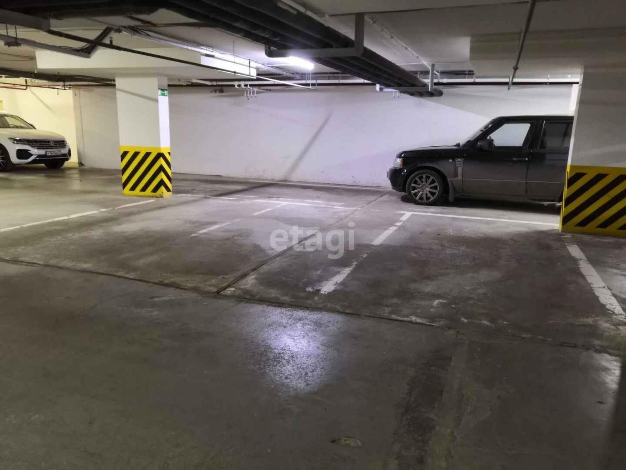 Купить гараж, место в паркинге за 950 000 рублей на Максима Горького 68