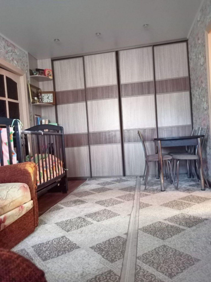 4-комн квартира Учебный городок ул, 26