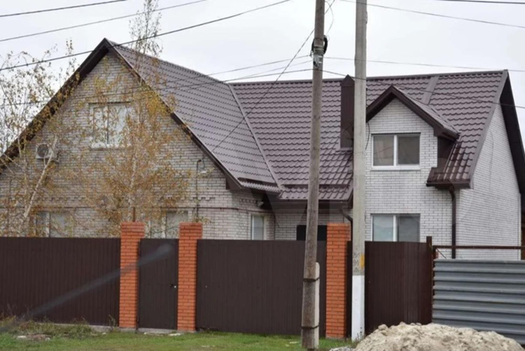 Купить дачу, дом, коттедж за 12 000 000 рублей на Горького улица, 789
