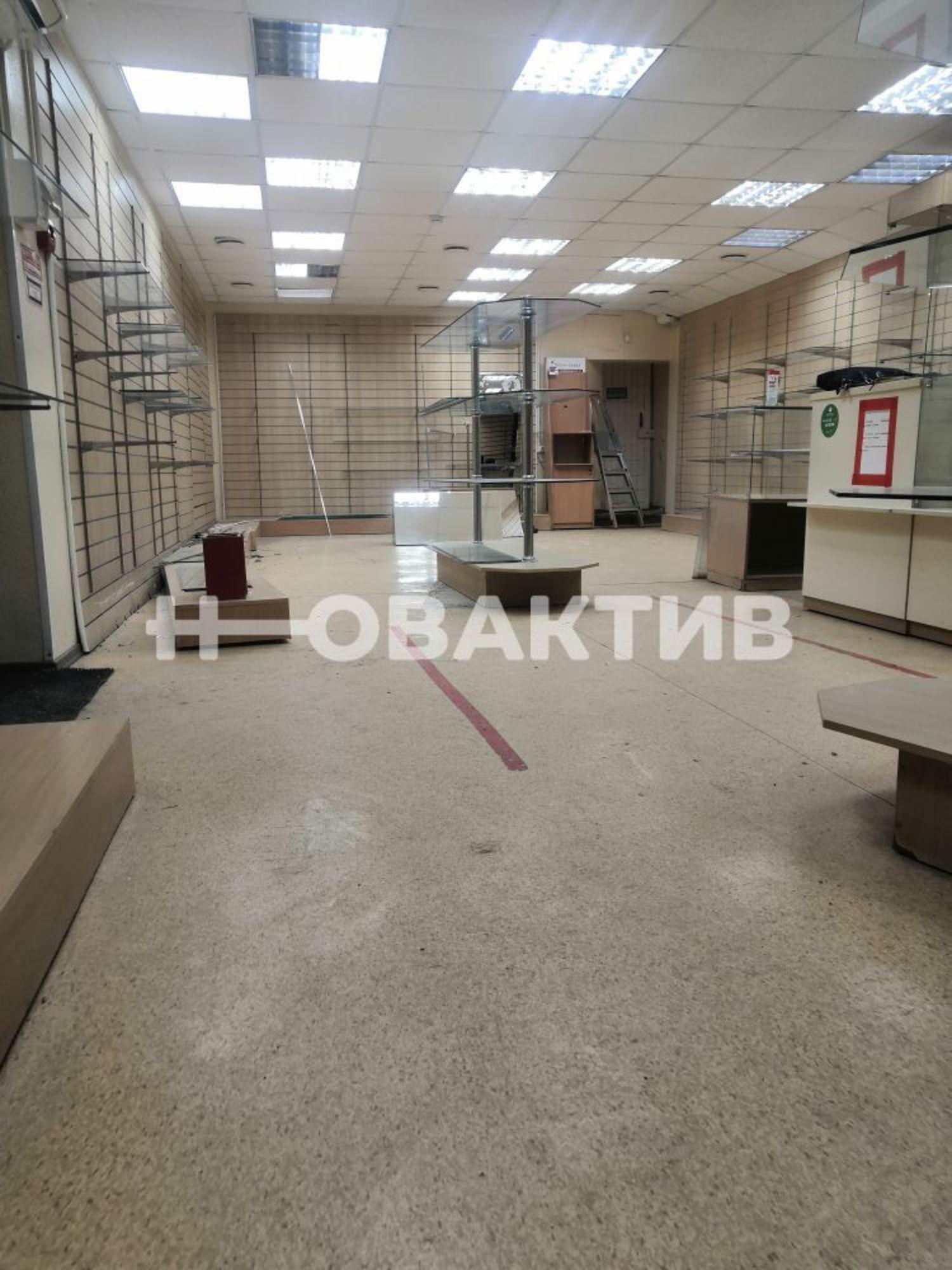 Купить торговое помещение за 12 500 000 рублей на улица Ленина, 28