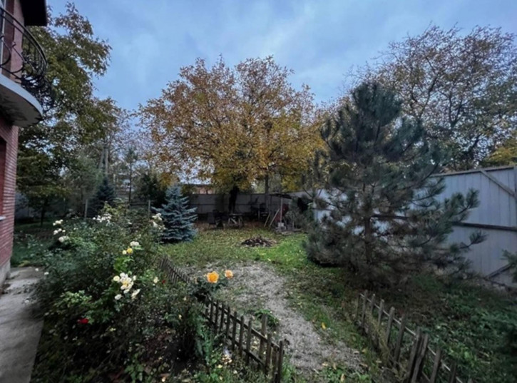 Коттедж/дом Каштановая улица, 789