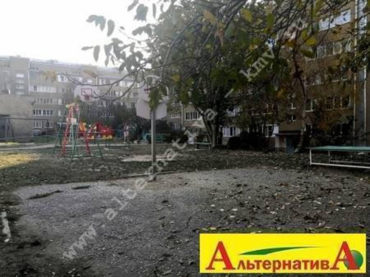 2-комн квартира Водопойная ул.