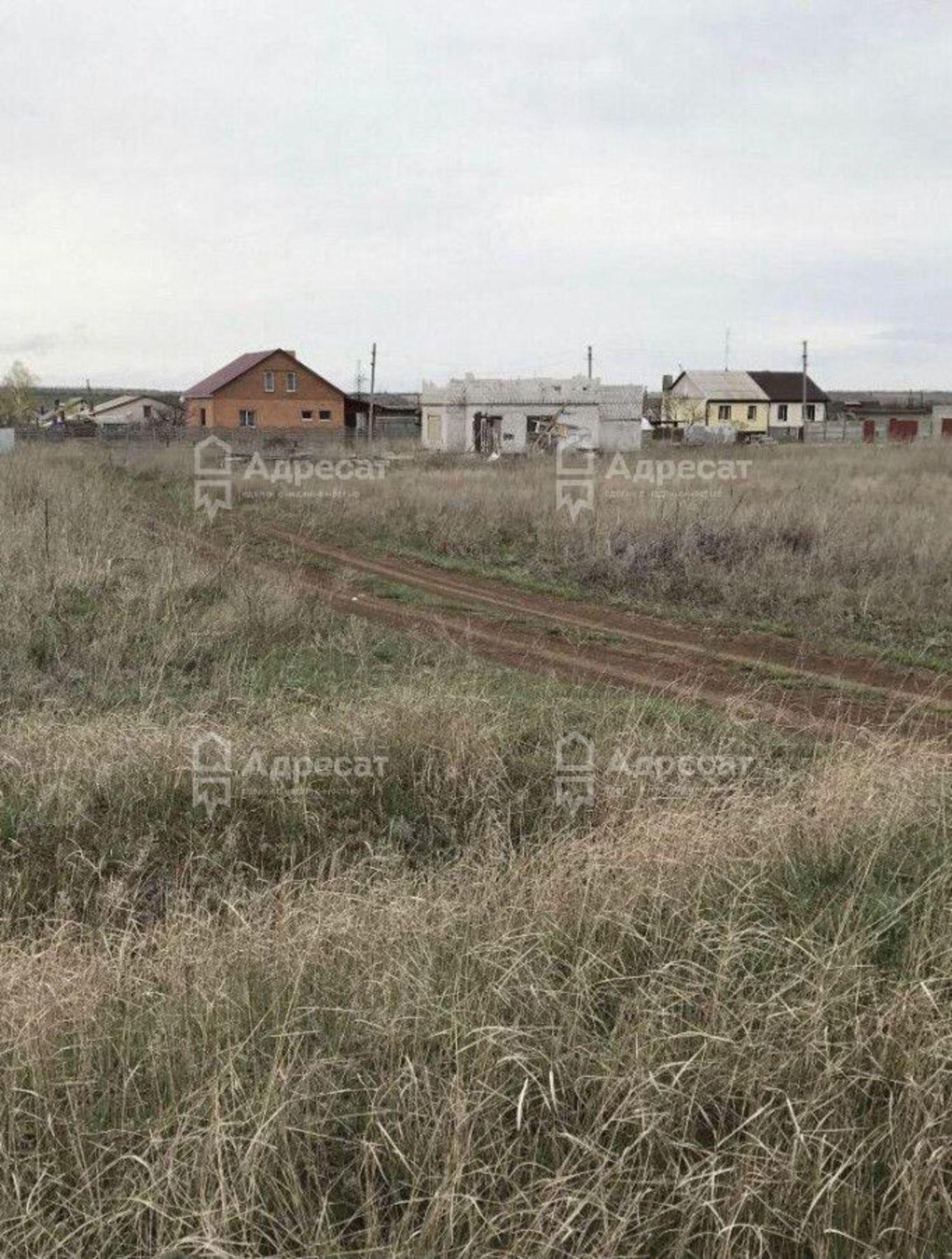 Купить землю, земельный участок за 300 000 рублей на п. Водный