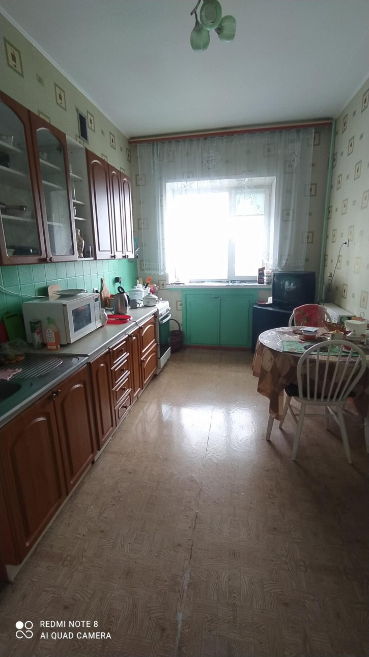 3-комн квартира Народная, 24