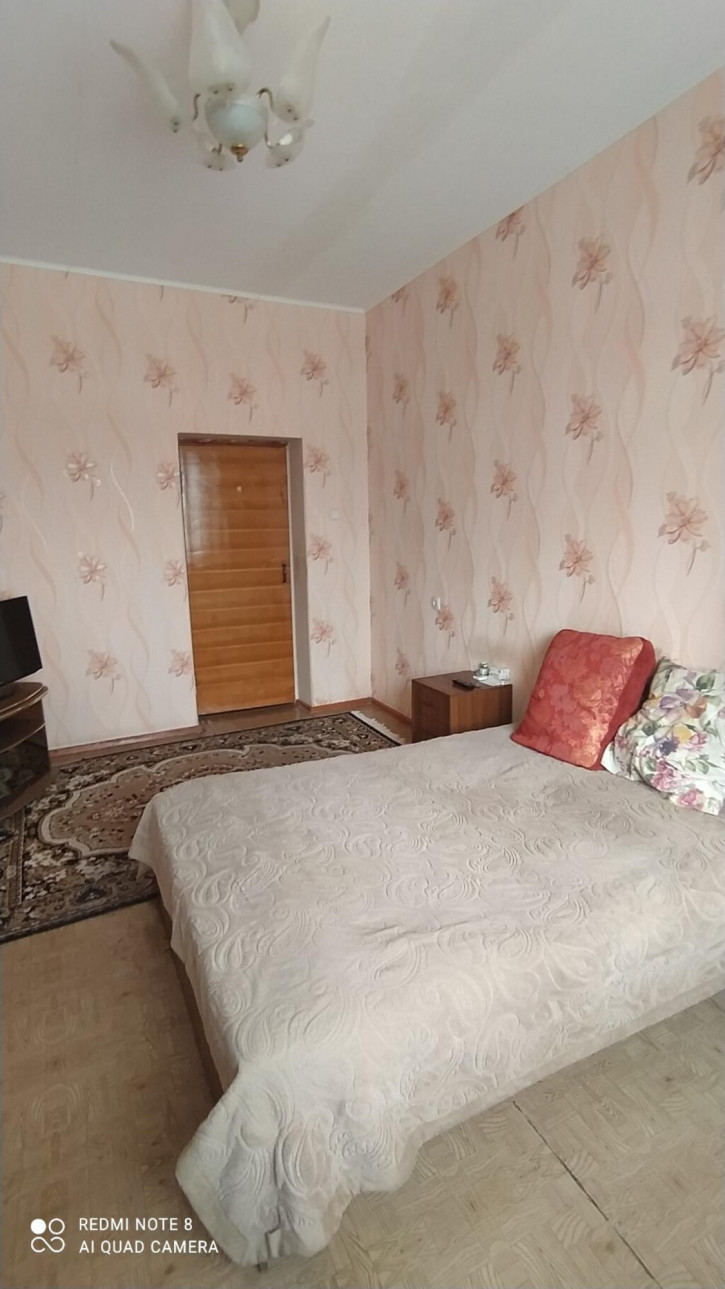 3-комн квартира Народная, 24