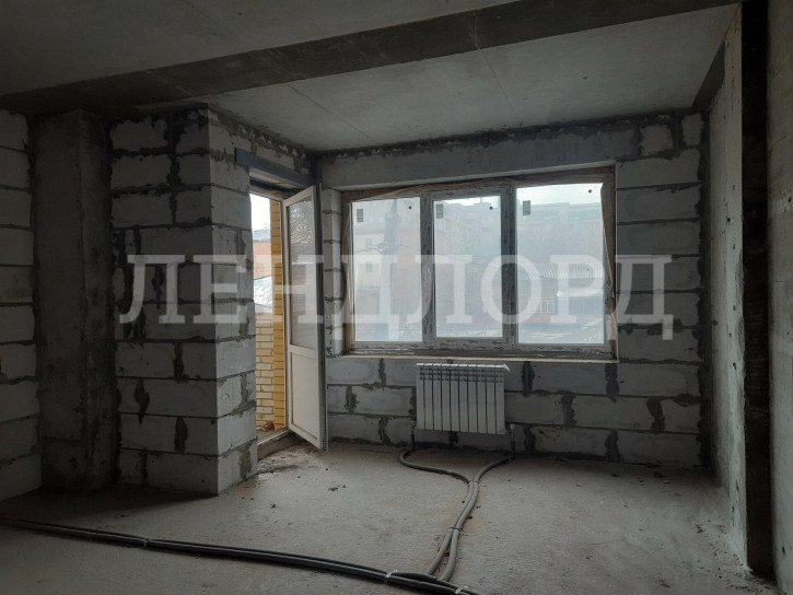 4-комн квартира улица 23-я Линия, 6А