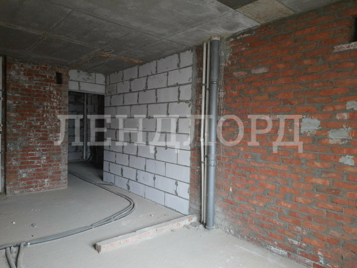 4-комн квартира улица 23-я Линия, 6А