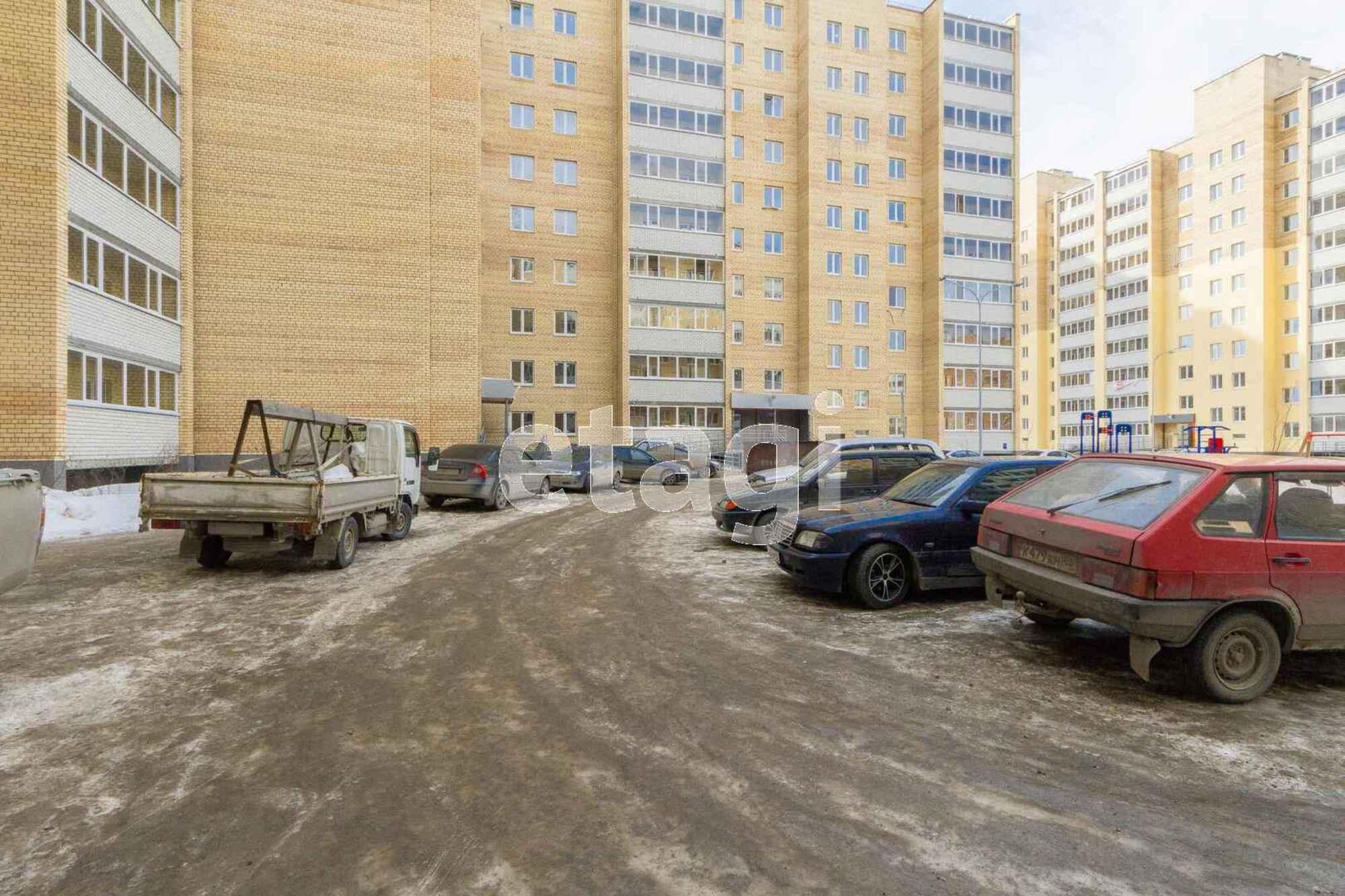 Купить квартиру за 6 000 000 рублей на Суходольская, 12