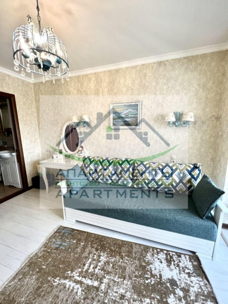 4-комн квартира Нежнова ул, 67к3