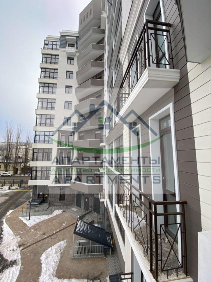 2-комн квартира Крайнего ул, 74