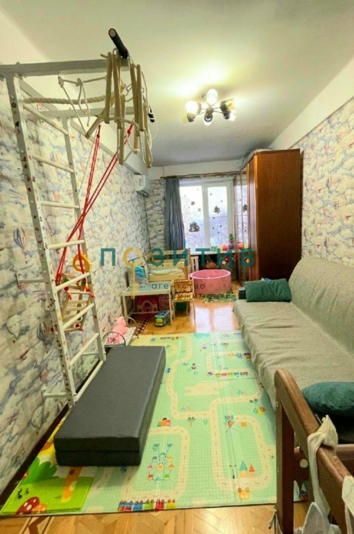 2-комн квартира Восстания ул, 100