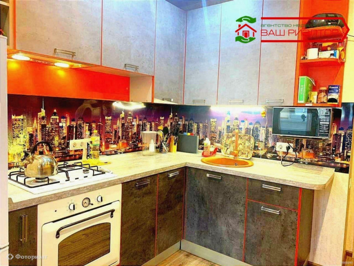 2-комн квартира Хрустальная ул, 55Г