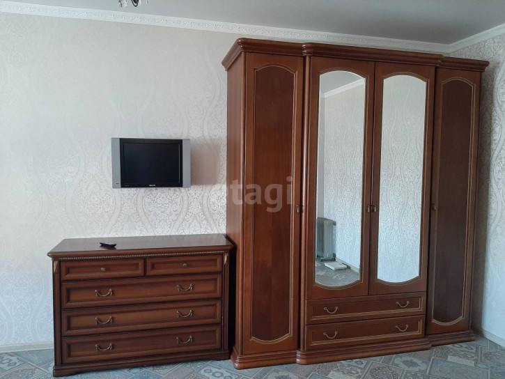 1-комн квартира Харьковская, 64