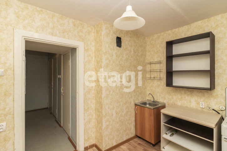2-комн квартира Монтажников, 16
