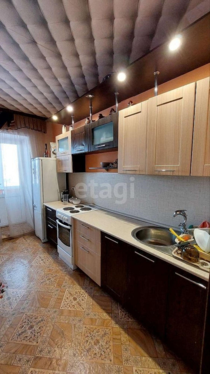2-комн квартира Строителей, 13