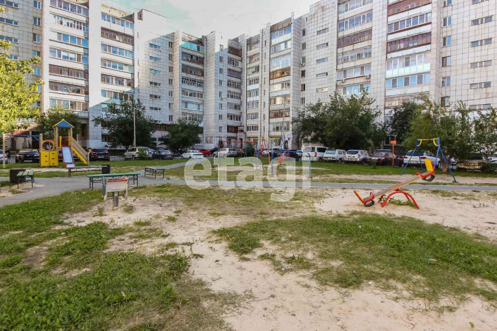 3-комн квартира Холодильная, 84