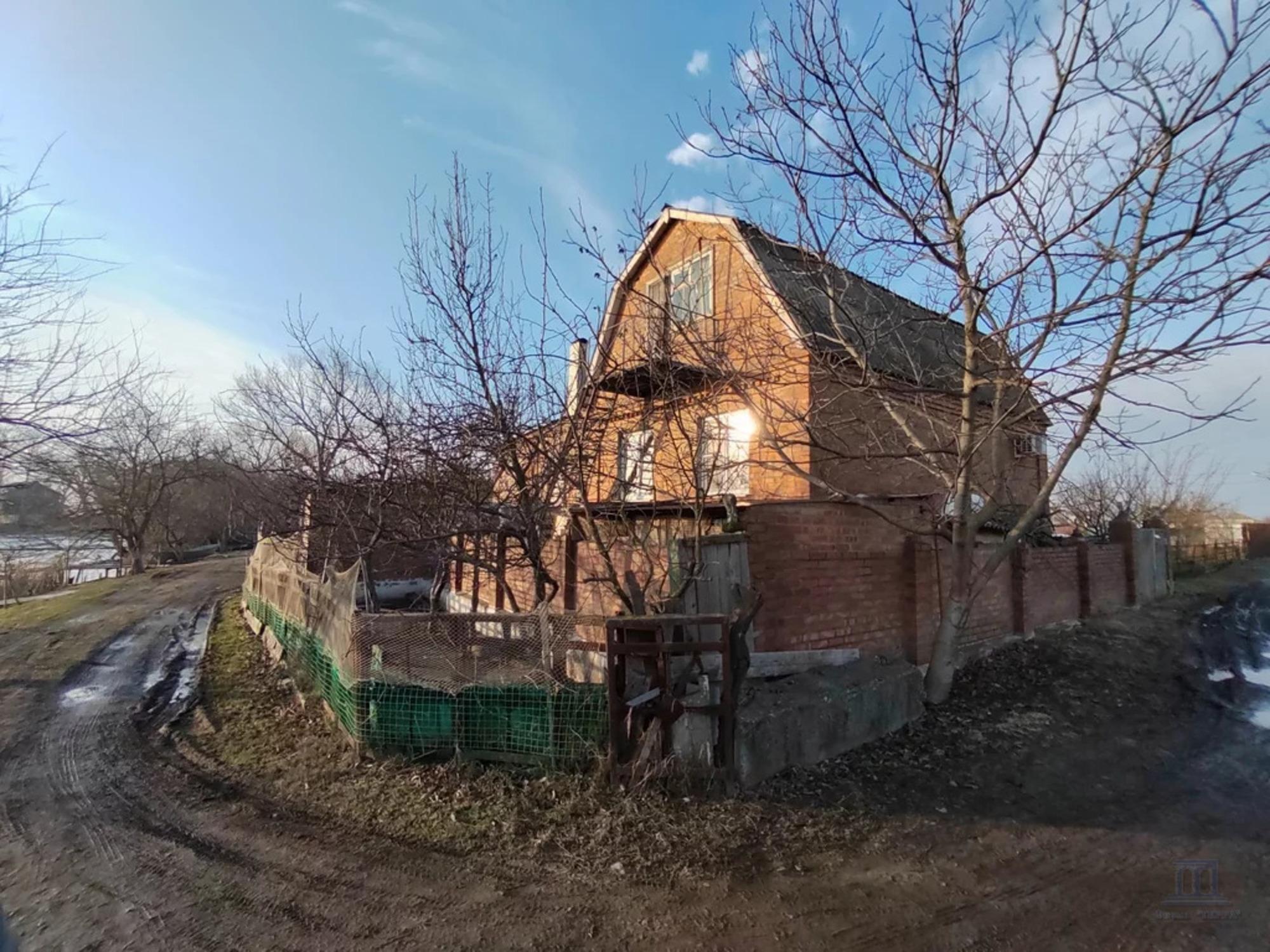 Купить дачу, дом, коттедж за 4 870 000 рублей на Олега Кошевого, 12