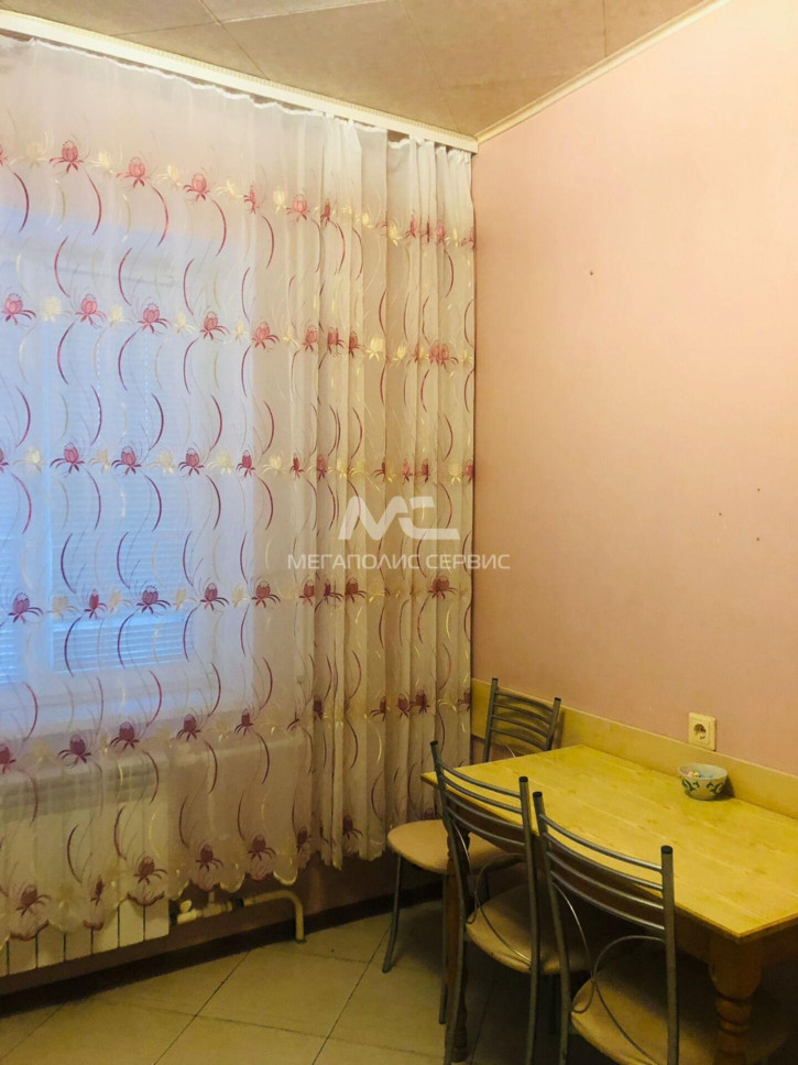 1-комн квартира Безжонова ул, 82