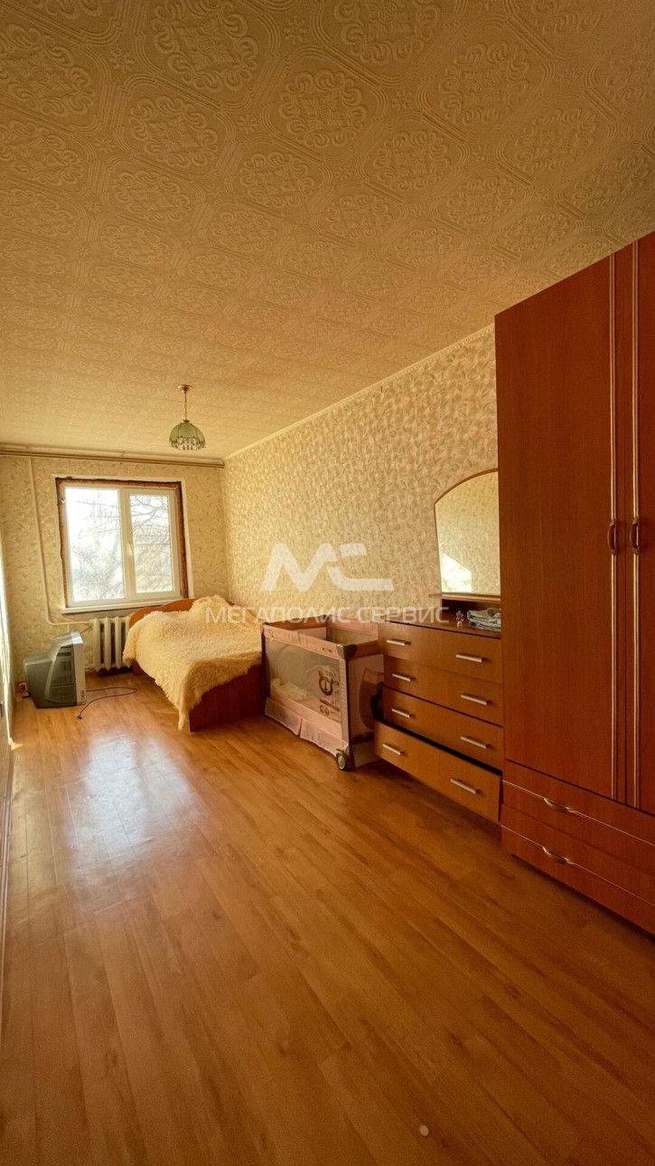 2-комн квартира Безжонова ул, 88