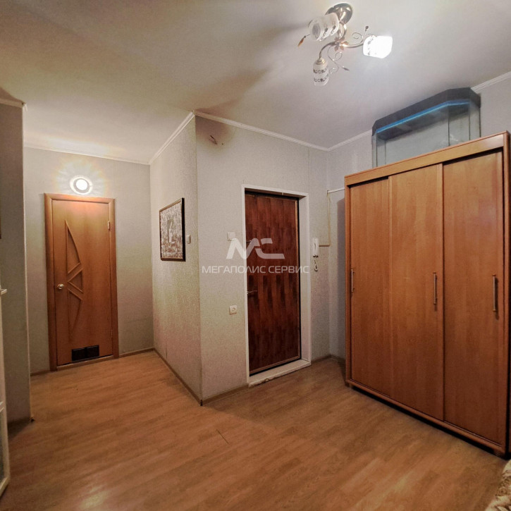 3-комн квартира Энергетическая ул, 9