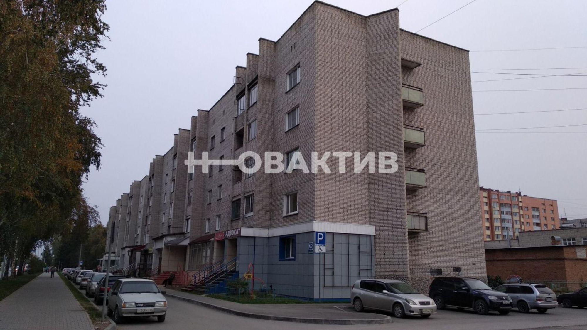 Сдать торговое помещение за 125 000 рублей на улица Ленина, 28