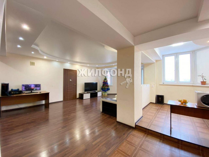 3-комн квартира Ленинградская улица, д.101/1
