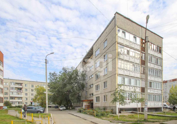 4-комн квартира Домостроителей, 16