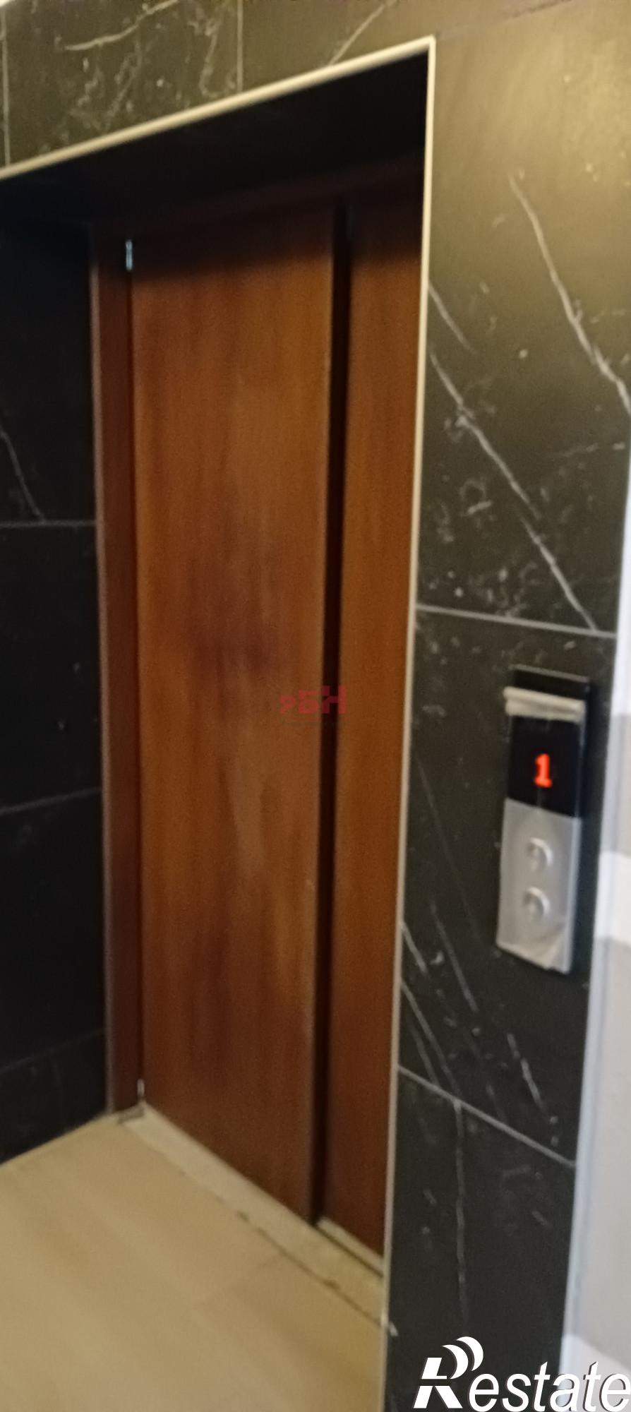 Купить квартиру за 6 550 000 рублей на Кирова ул., 51