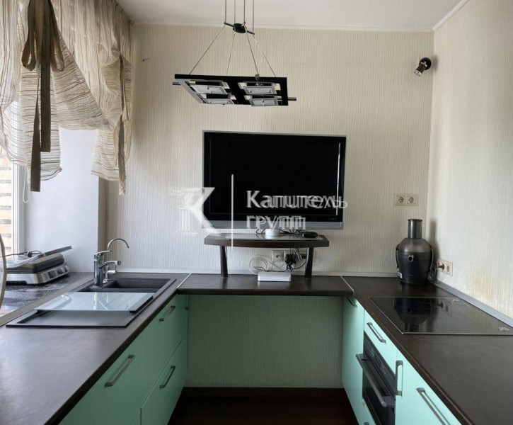 2-комн квартира улица Мельникайте, 100А