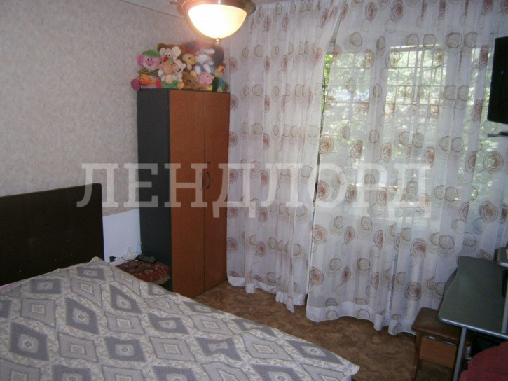 4-комн квартира Днепровский переулок, 108
