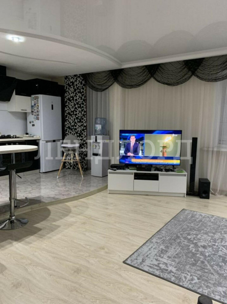 4-комн квартира Орбитальная улица, 88/2