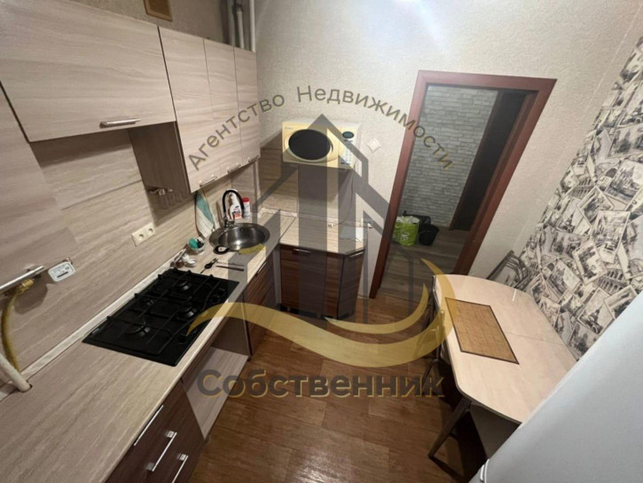 2-комн квартира Космонавтов ул, 2