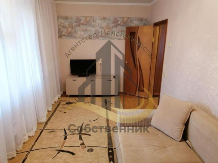 2-комн квартира Зеленый Лог мкр, 1А