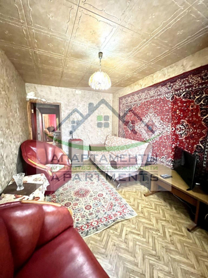 3-комн квартира Нежнова ул, 67к1