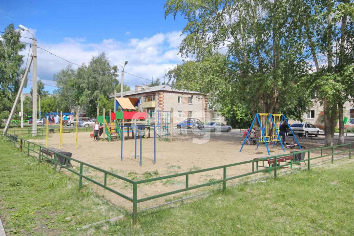 2-комн квартира 70 лет Октября, 6а