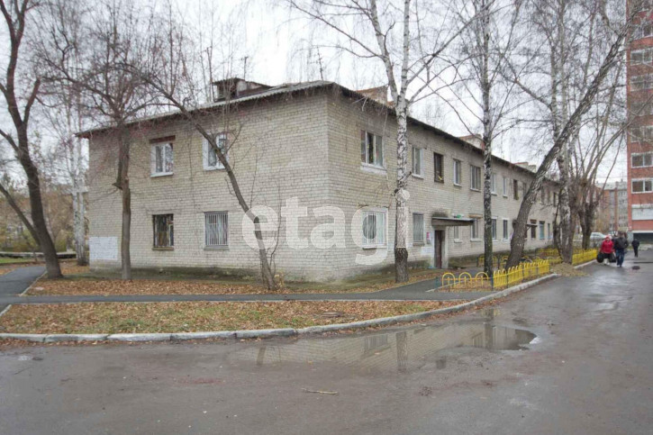 2-комн квартира 70 лет Октября, 6а