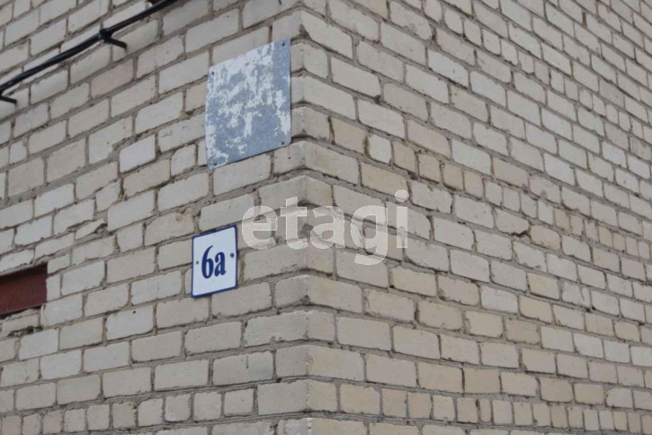 2-комн квартира 70 лет Октября, 6а