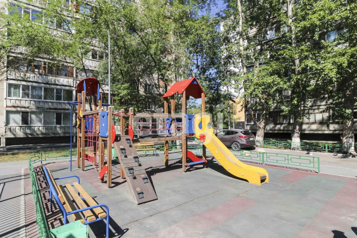 Студия Газовиков, 18