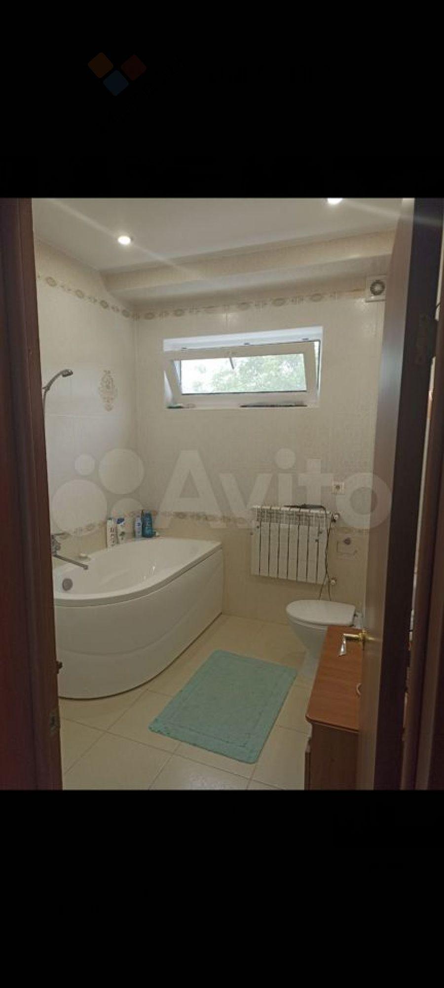 Купить дачу, дом, коттедж за 18 500 000 рублей на Коммунаров ул, 170