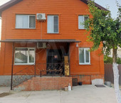 коттедж 156 кв м Коммунаров ул, 170